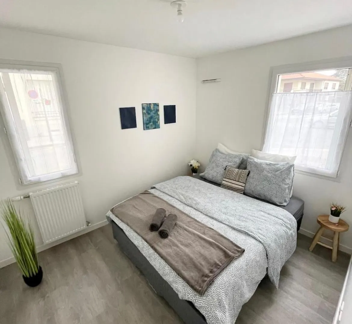 Appartement - Le Salengro 빌뢰르반 0*,  프랑스