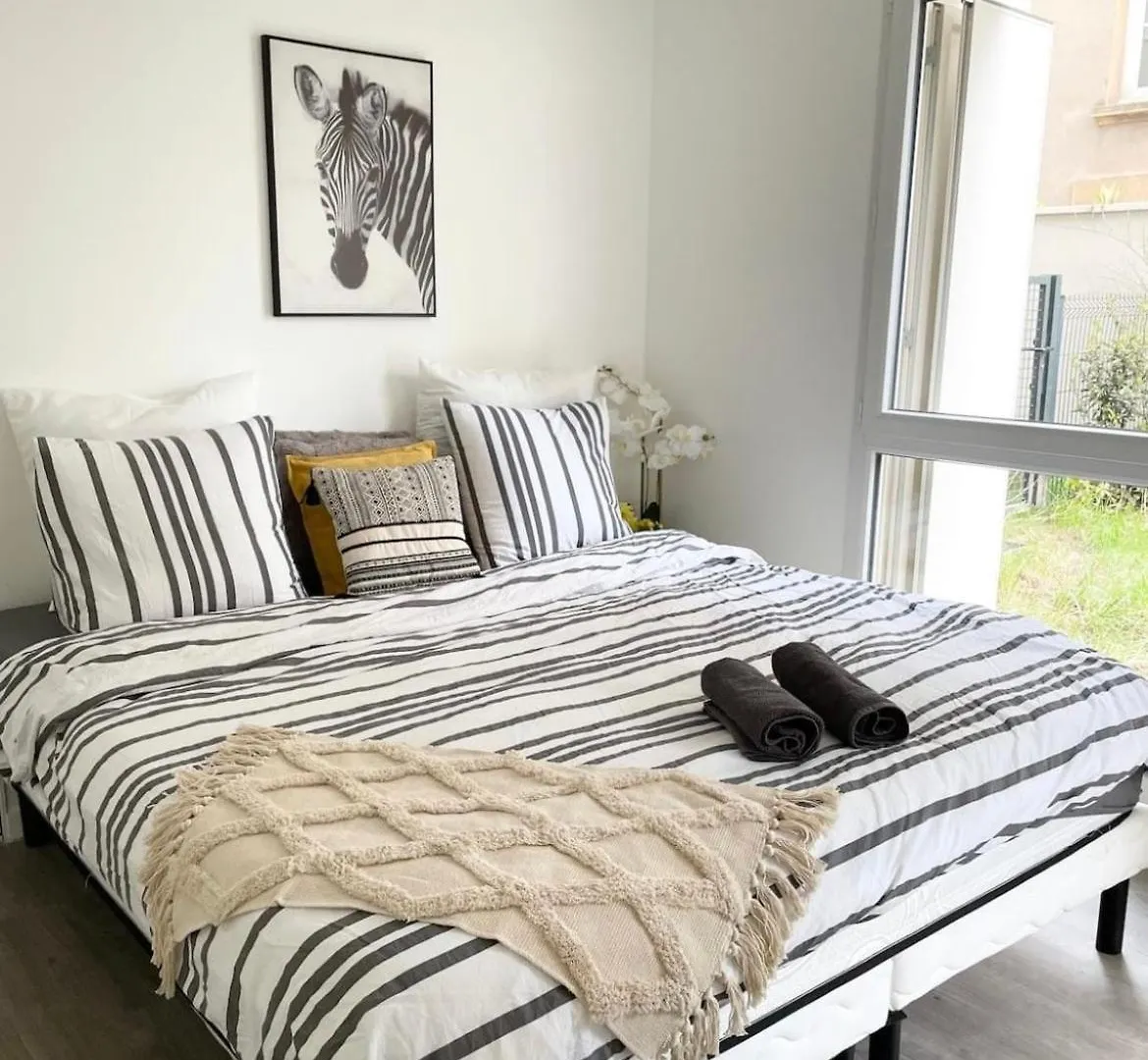 Appartement - Le Salengro 빌뢰르반